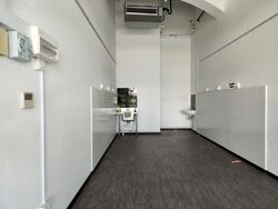 Eon Shenton (D2), Shop House #506227071